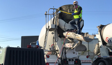concrete central mixer cleaning